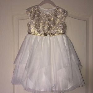 Special occasion toddler dress size 4T